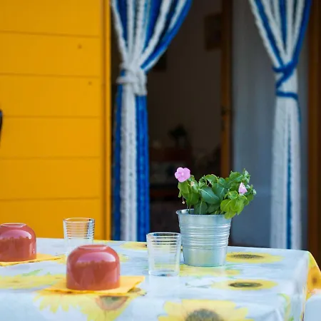 Tatil Evi Delightful In With A Shared Pool *